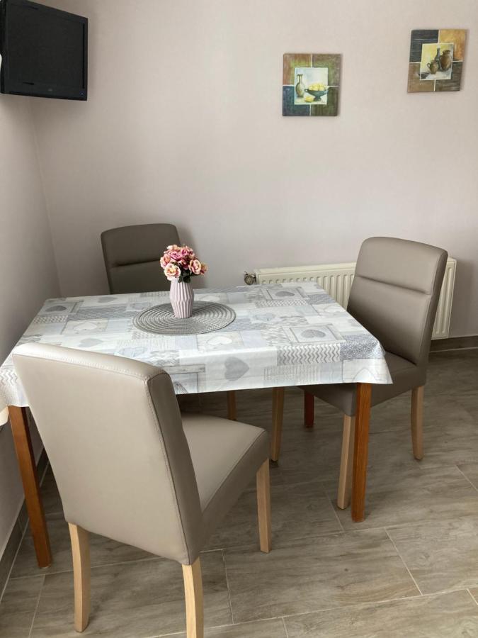Ferienwohnung Flecken Zechlin Esterno foto